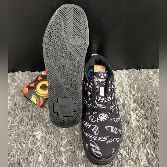 NIB Heelys® Pro 20 Prints Skate Shoes - Picture 8 of 9